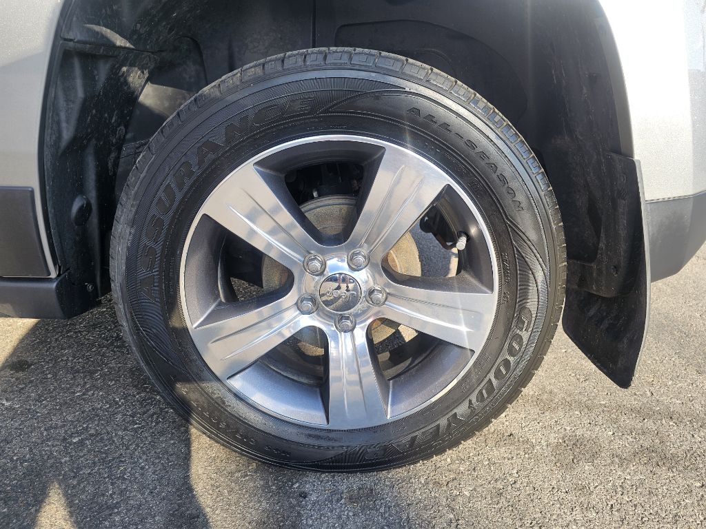 Photo 20 of this JEEP PATRIOT
