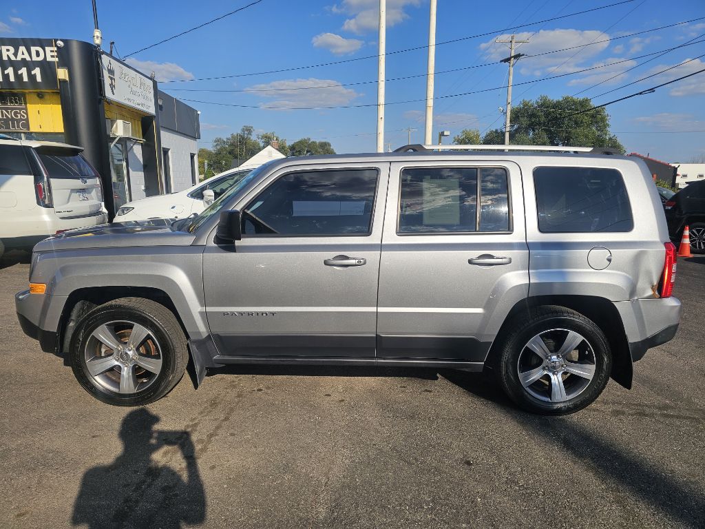 Photo 11 of this JEEP PATRIOT