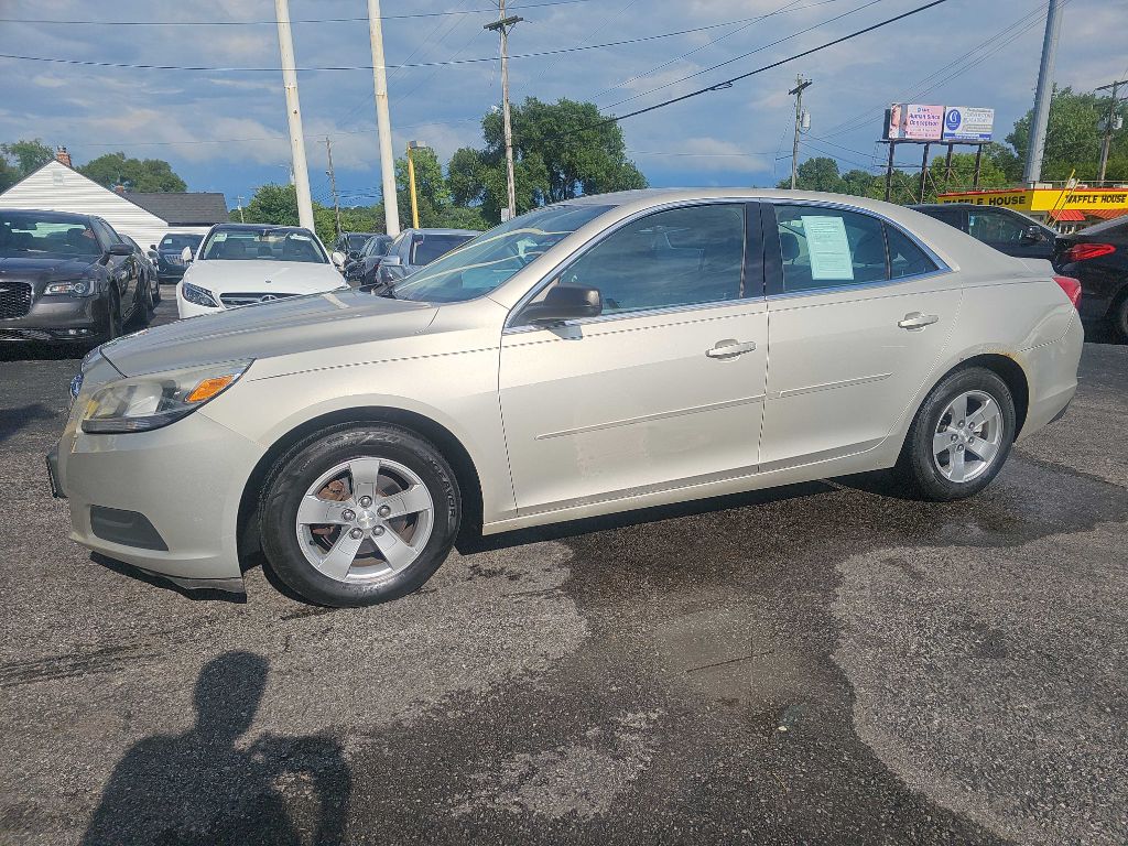 Photo 10 of this CHEVROLET MALIBU LS