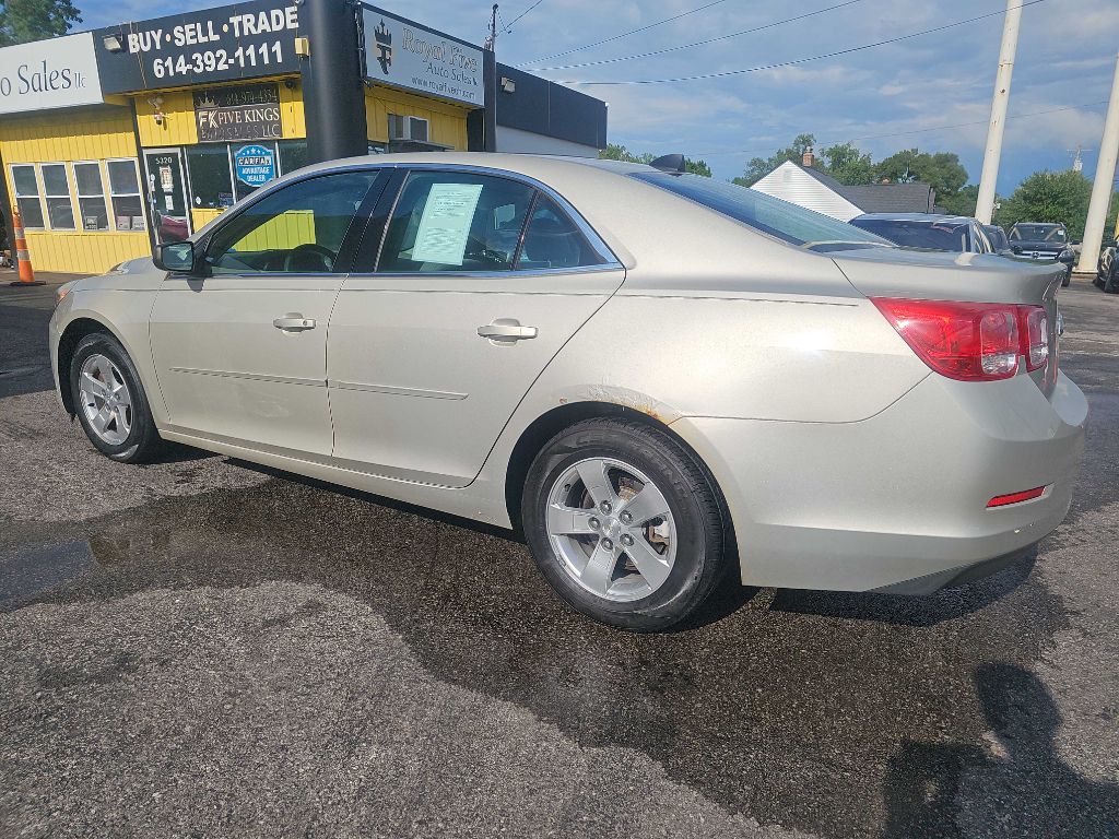 Photo 11 of this CHEVROLET MALIBU LS
