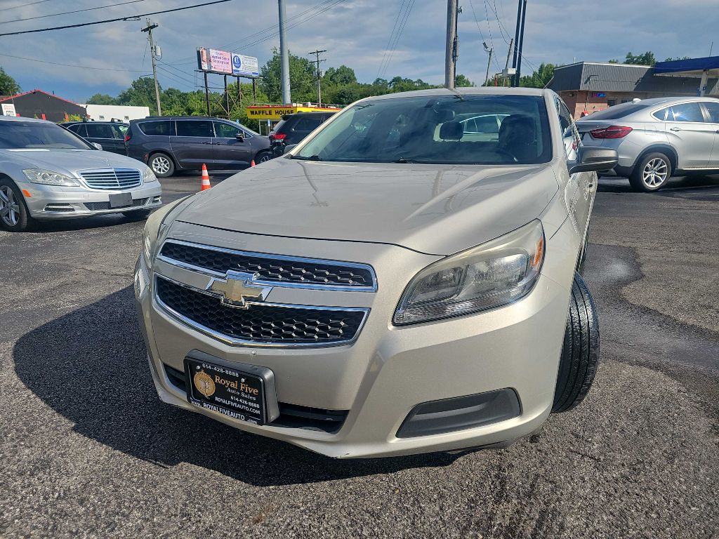 Photo 4 of this CHEVROLET MALIBU LS