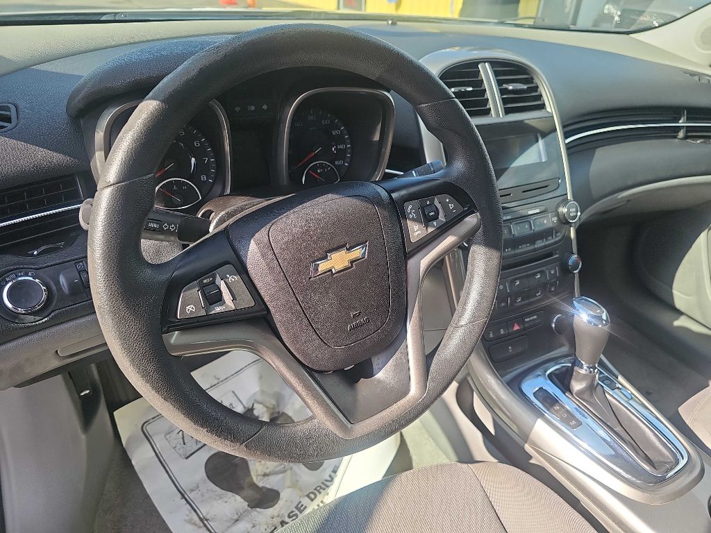 Photo 28 of this CHEVROLET MALIBU LS