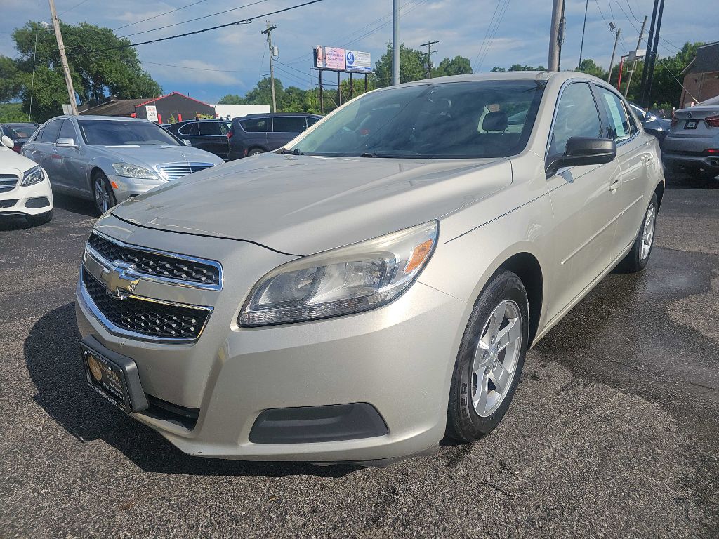 Photo 9 of this CHEVROLET MALIBU LS