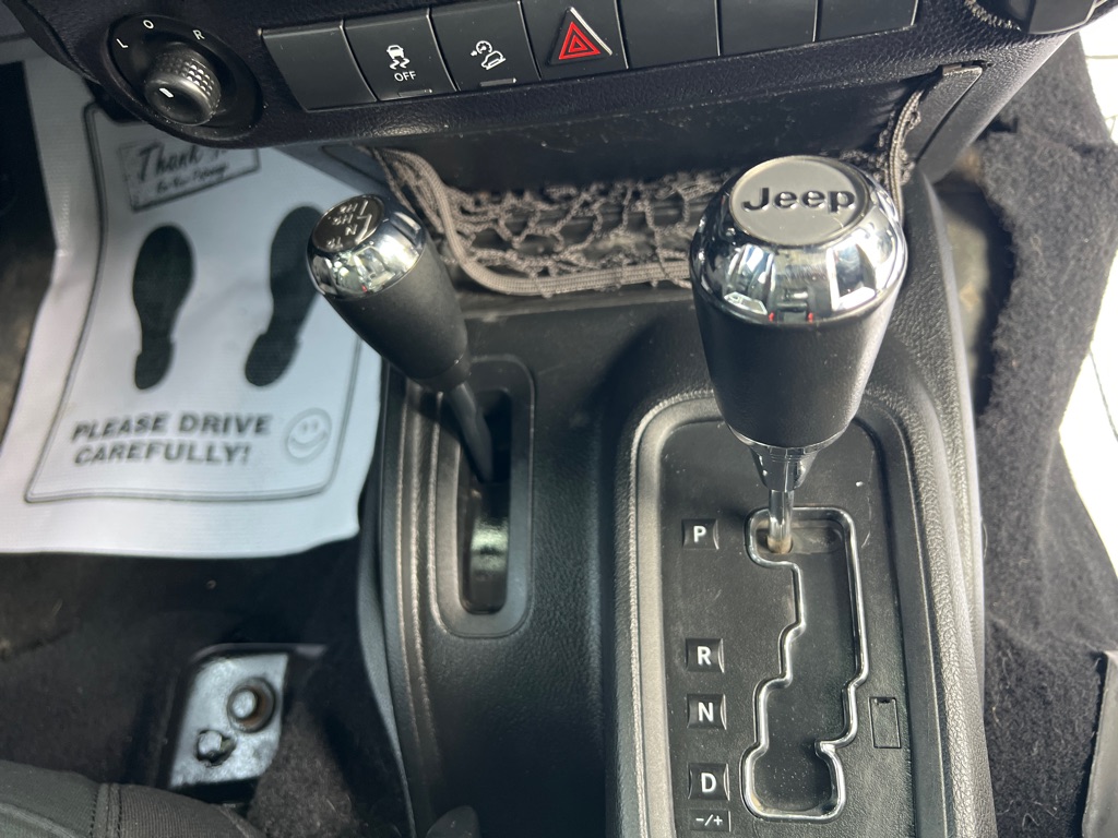 Photo 39 of this JEEP WRANGLER UNLIMI