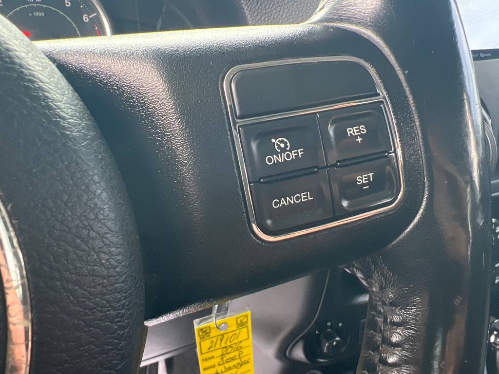Photo 41 of this JEEP WRANGLER UNLIMI