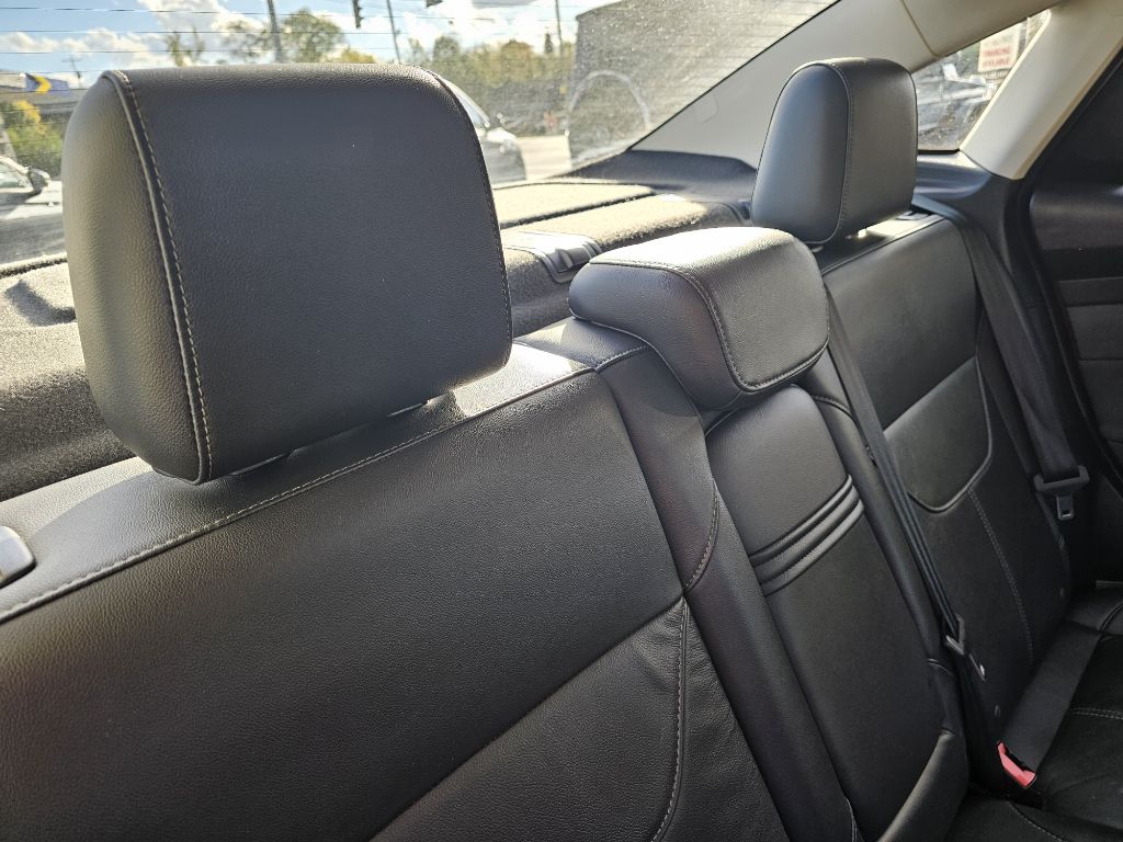 Photo 43 of this FORD FOCUS SE