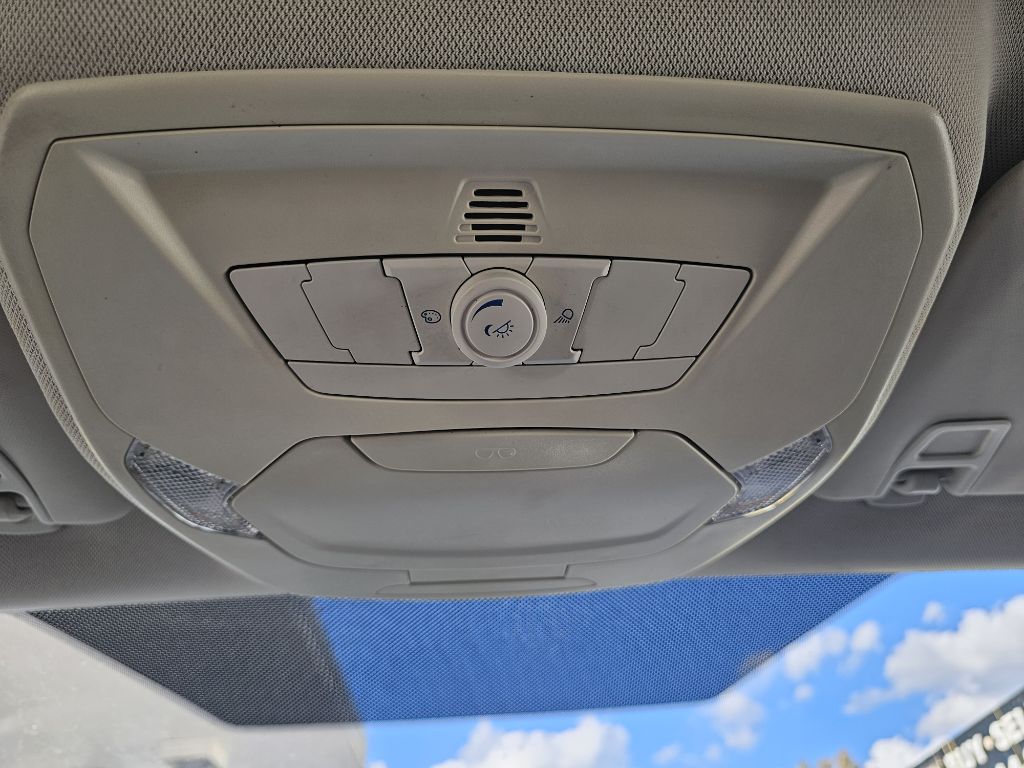 Photo 29 of this FORD FOCUS SE