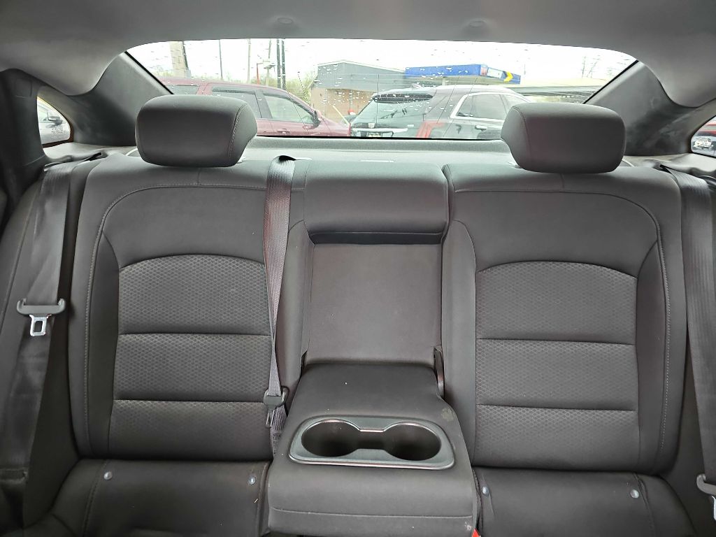 Photo 25 of this CHEVROLET MALIBU LT