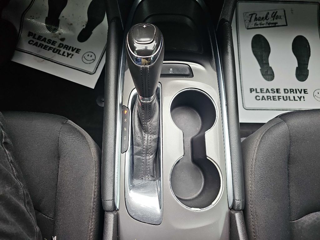 Photo 32 of this CHEVROLET MALIBU LT
