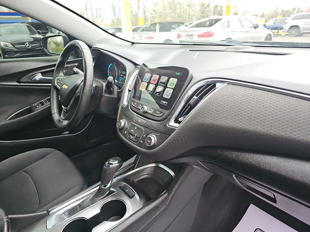 Photo 49 of this CHEVROLET MALIBU LT