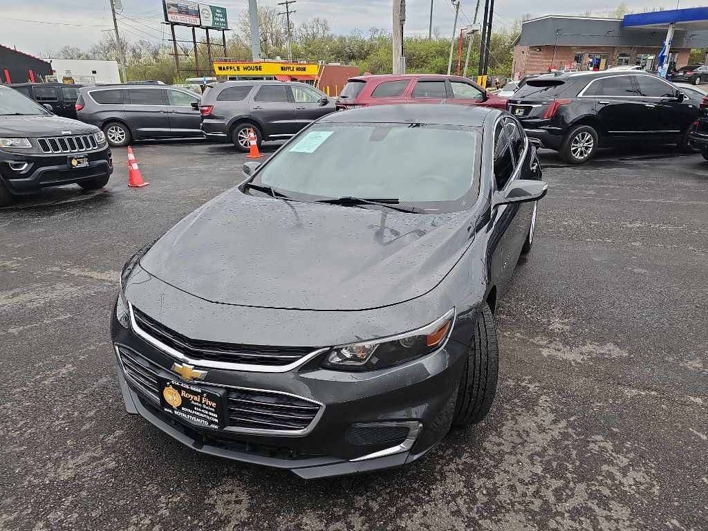 Photo 6 of this CHEVROLET MALIBU LT