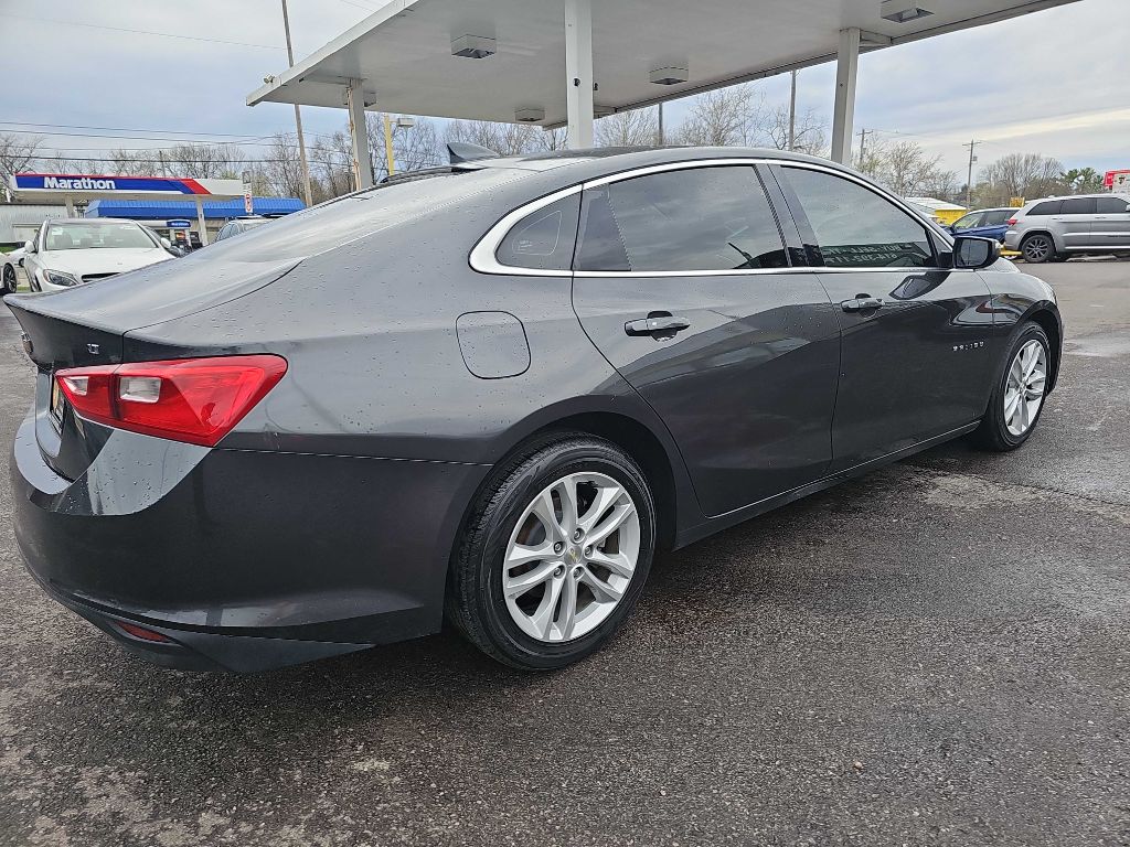 Photo 16 of this CHEVROLET MALIBU LT
