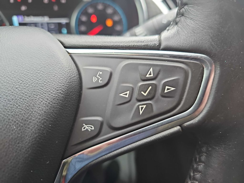 Photo 37 of this CHEVROLET MALIBU LT