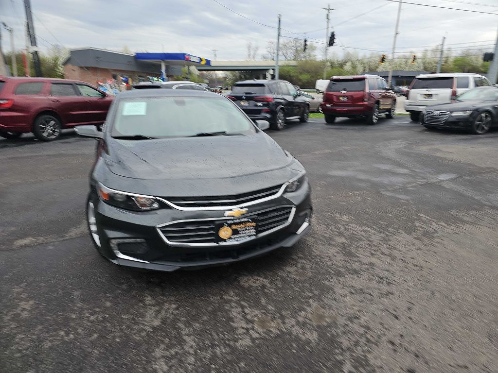 Photo 4 of this CHEVROLET MALIBU LT