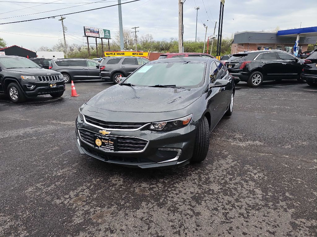 Photo 8 of this CHEVROLET MALIBU LT