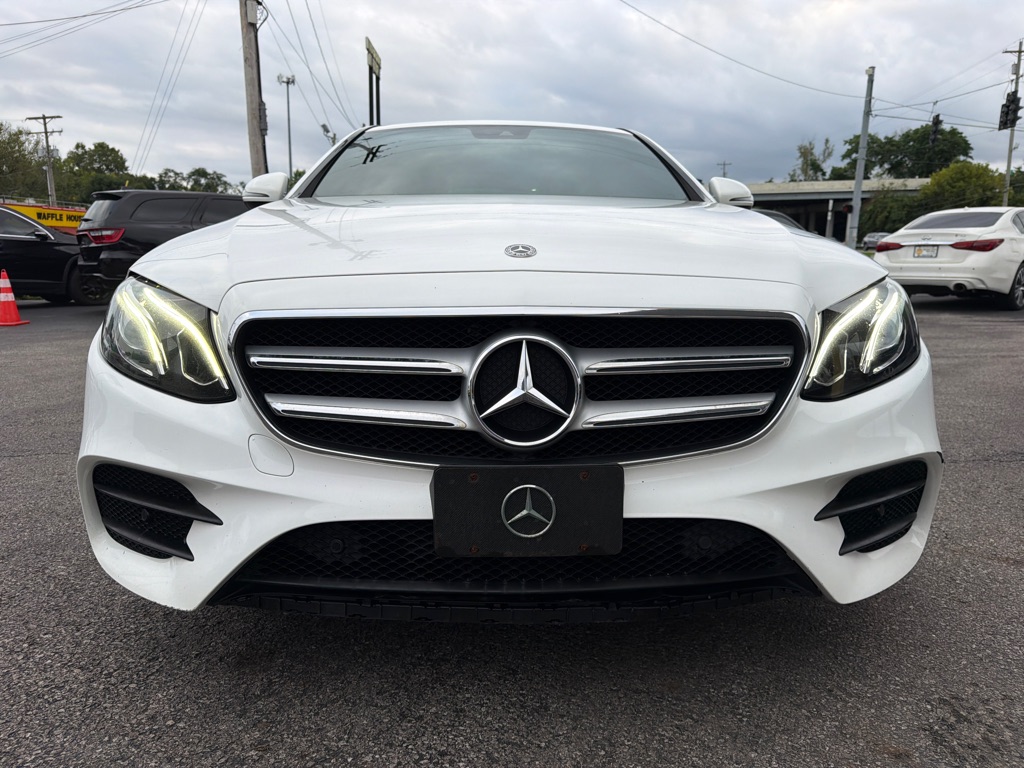 Photo 5 of this MERCEDES-BENZ E300 4MATIC