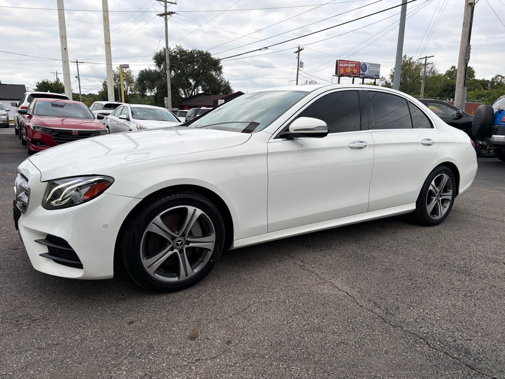 Photo 8 of this MERCEDES-BENZ E300 4MATIC