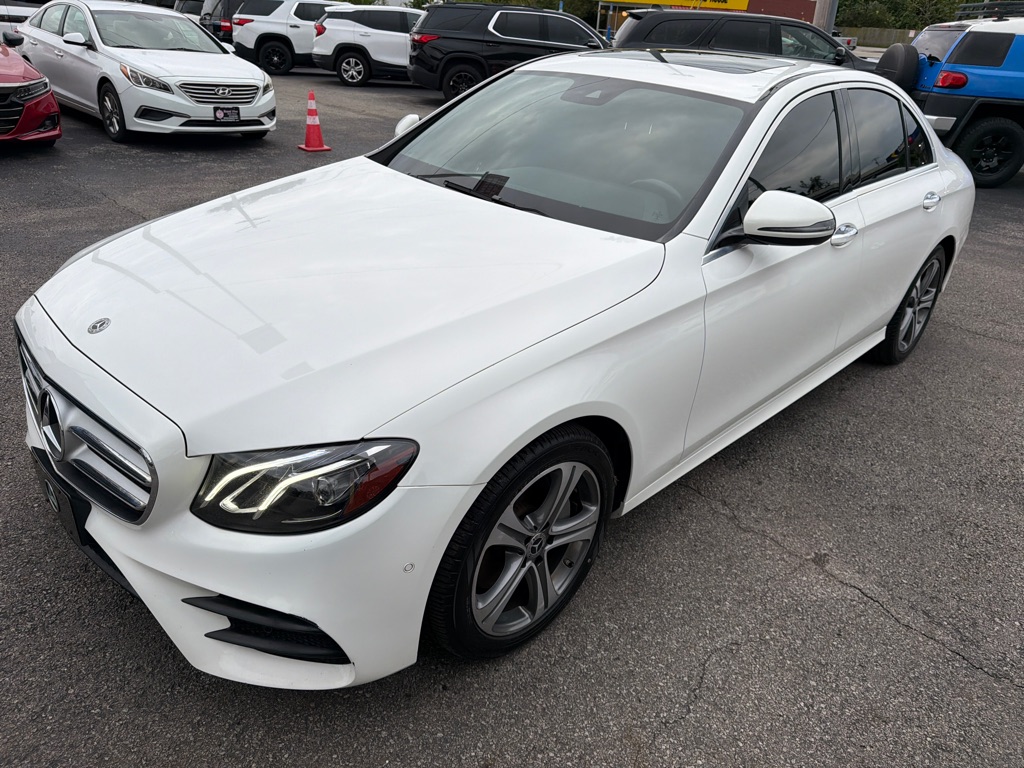 Photo 60 of this MERCEDES-BENZ E300 4MATIC