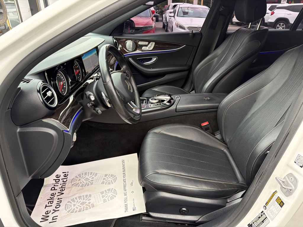 Photo 27 of this MERCEDES-BENZ E300 4MATIC