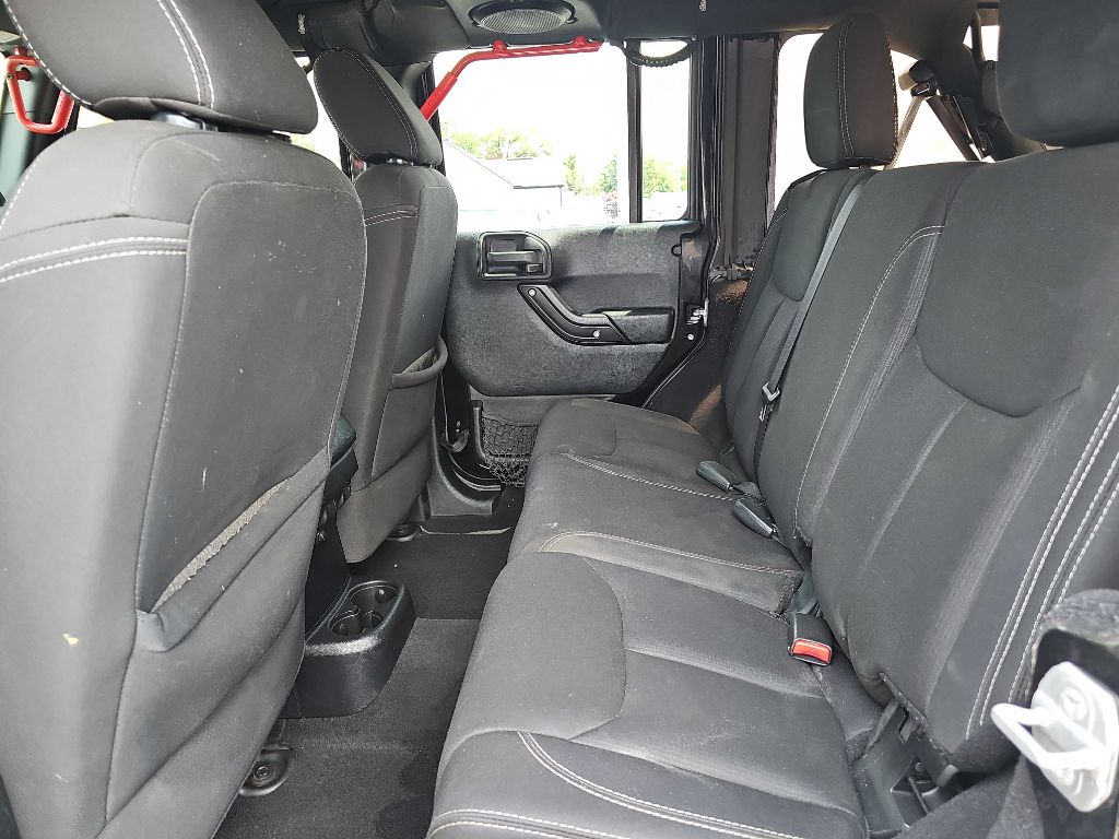 Photo 39 of this JEEP WRANGLER UNLIMI