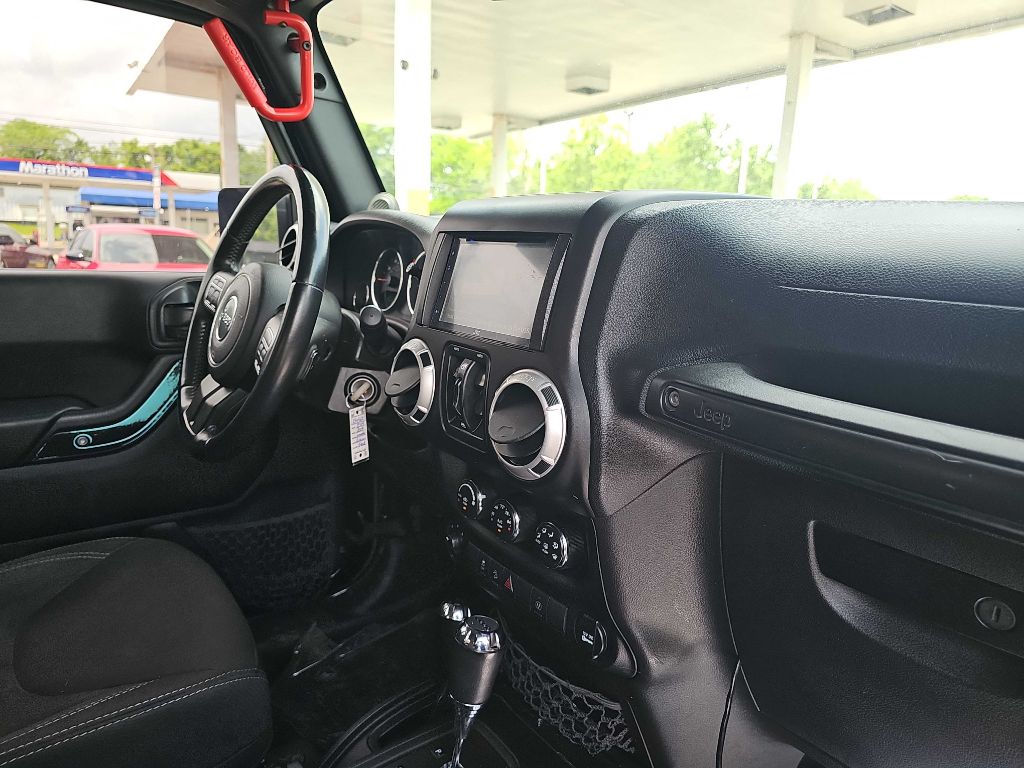 Photo 51 of this JEEP WRANGLER UNLIMI