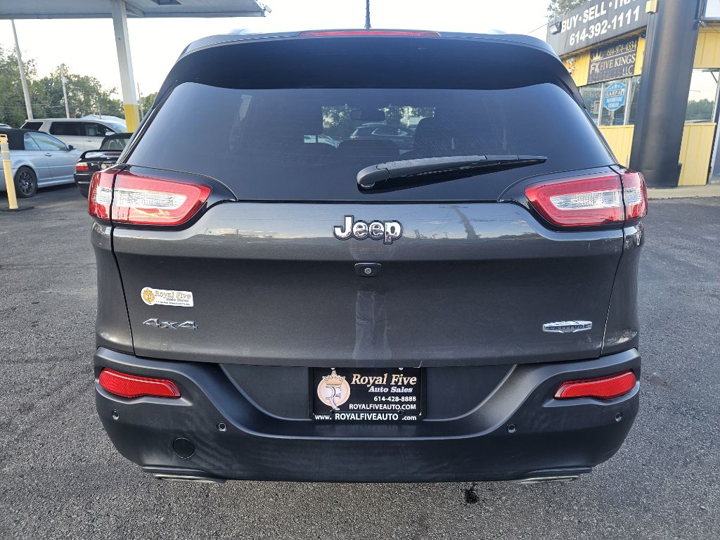 Photo 14 of this JEEP CHEROKEE