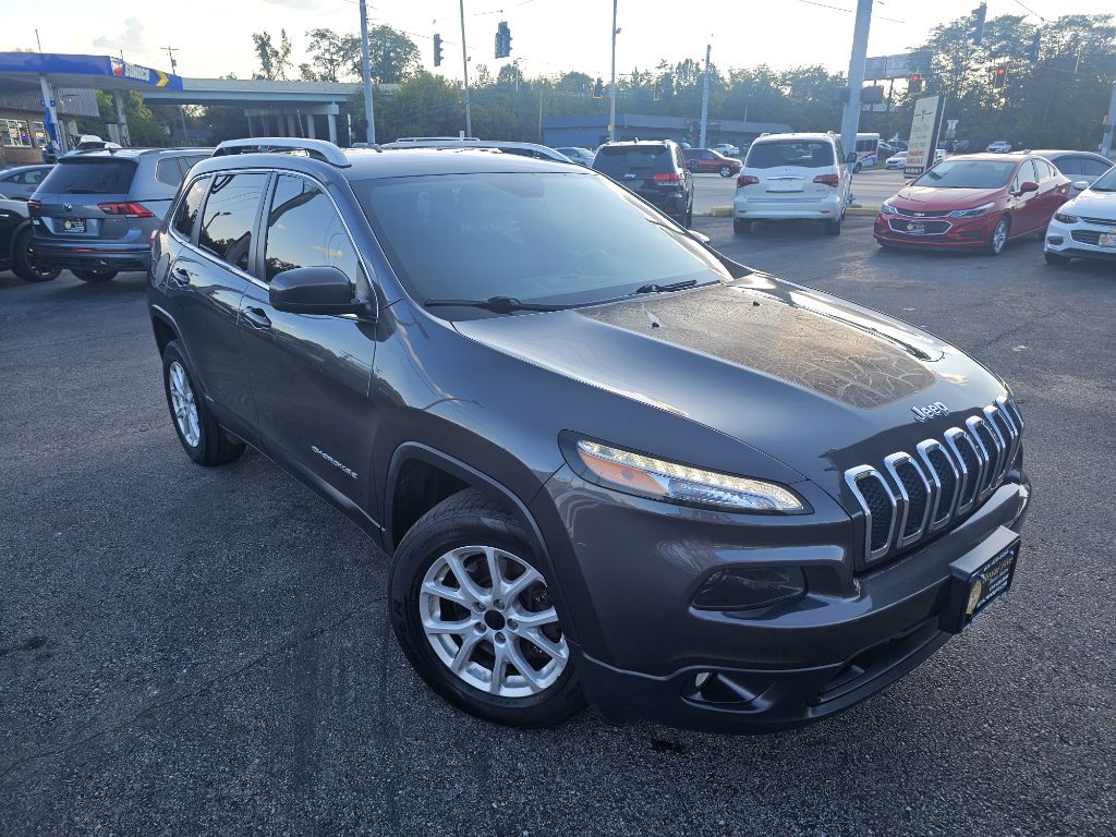 Photo 9 of this JEEP CHEROKEE