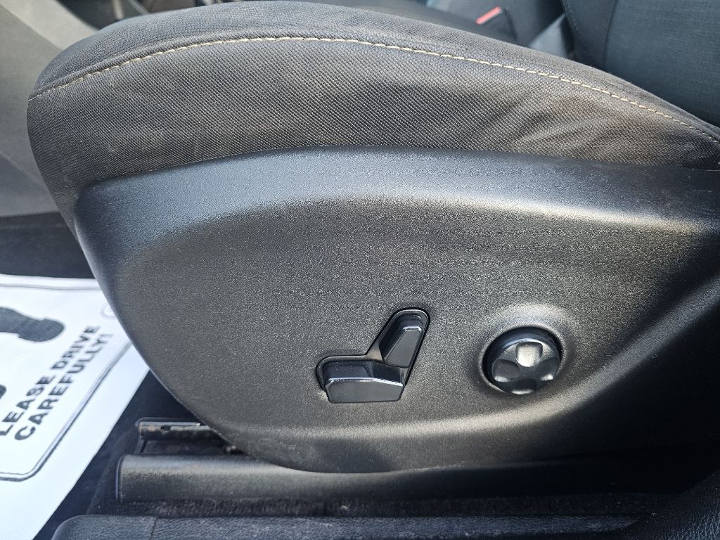 Photo 23 of this JEEP CHEROKEE