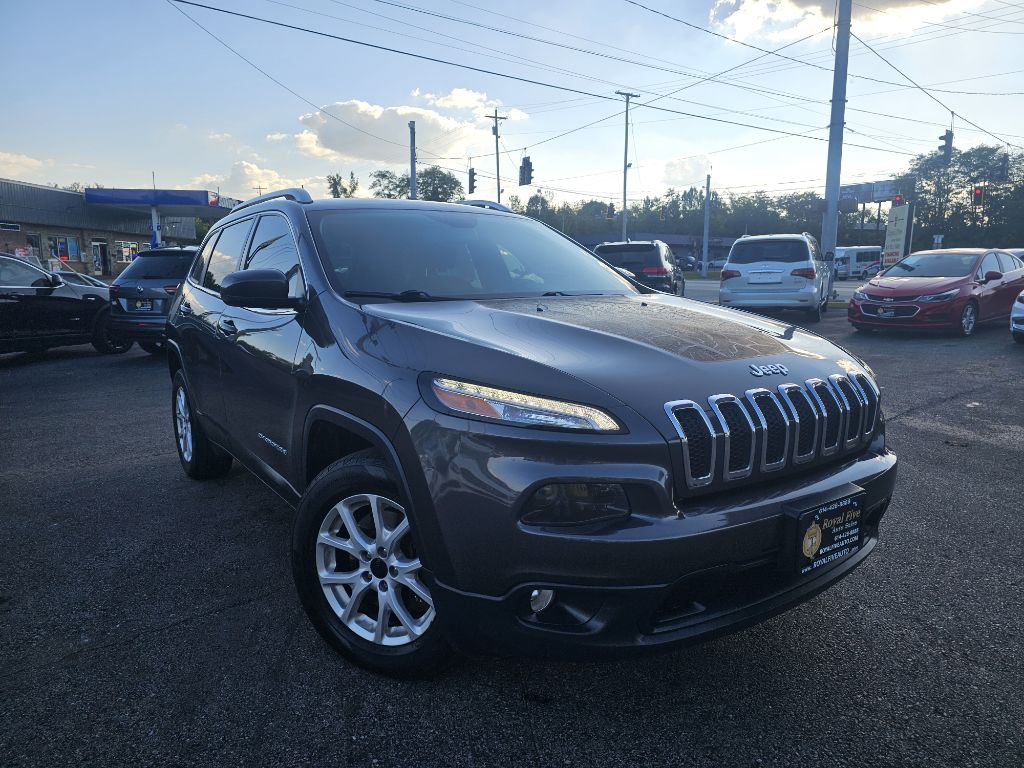 Photo 4 of this JEEP CHEROKEE