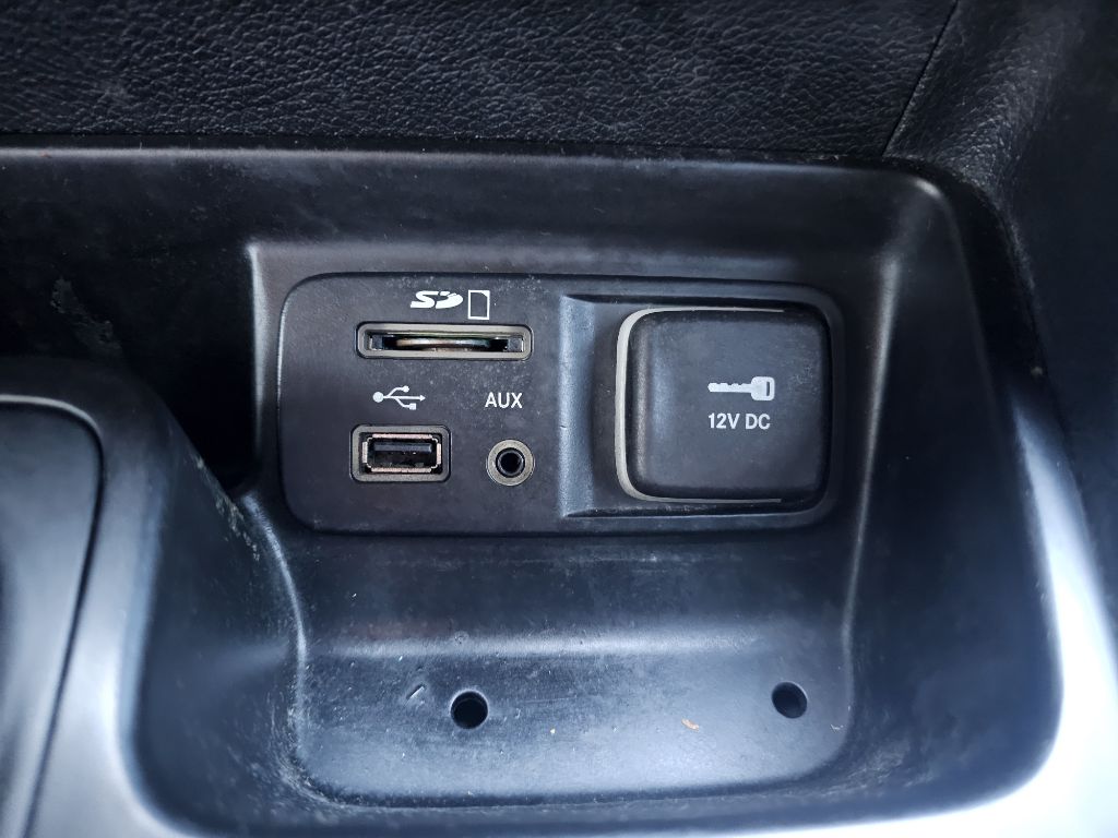 Photo 29 of this JEEP CHEROKEE