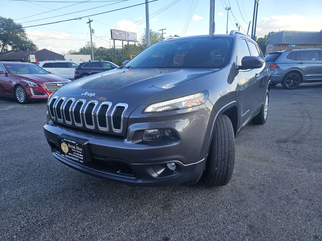 Photo 6 of this JEEP CHEROKEE