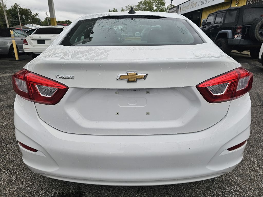 Photo 10 of this CHEVROLET CRUZE LS