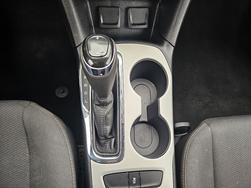 Photo 19 of this CHEVROLET CRUZE LS