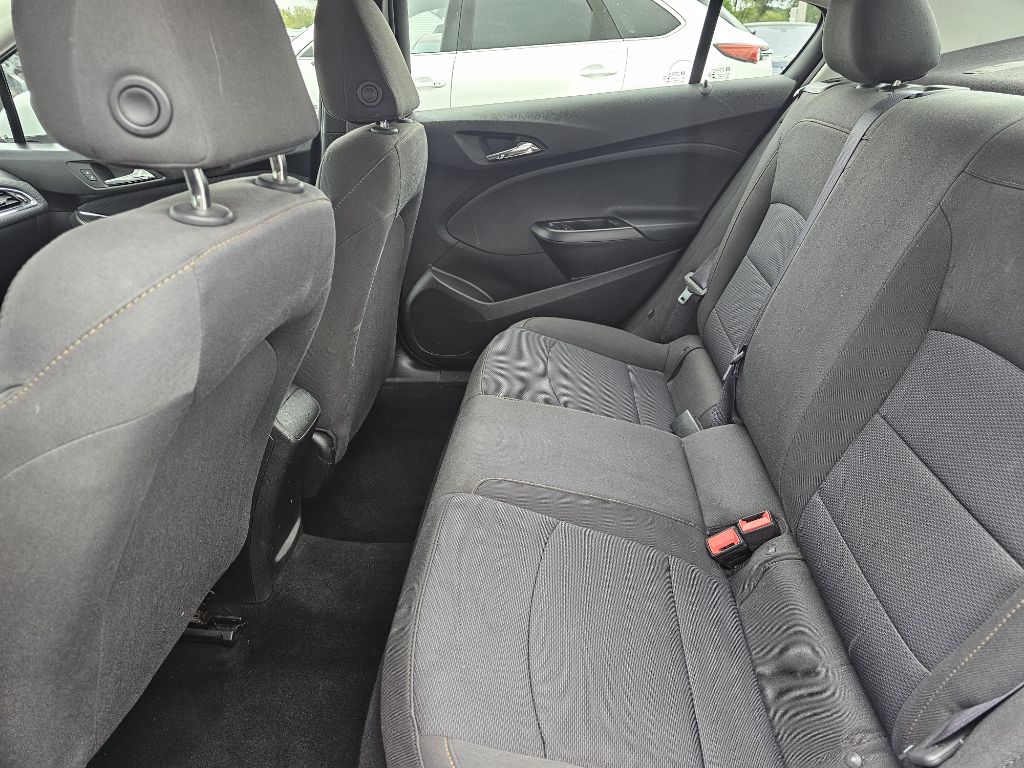 Photo 22 of this CHEVROLET CRUZE LS
