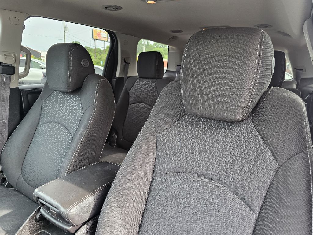 Photo 21 of this GMC ACADIA
