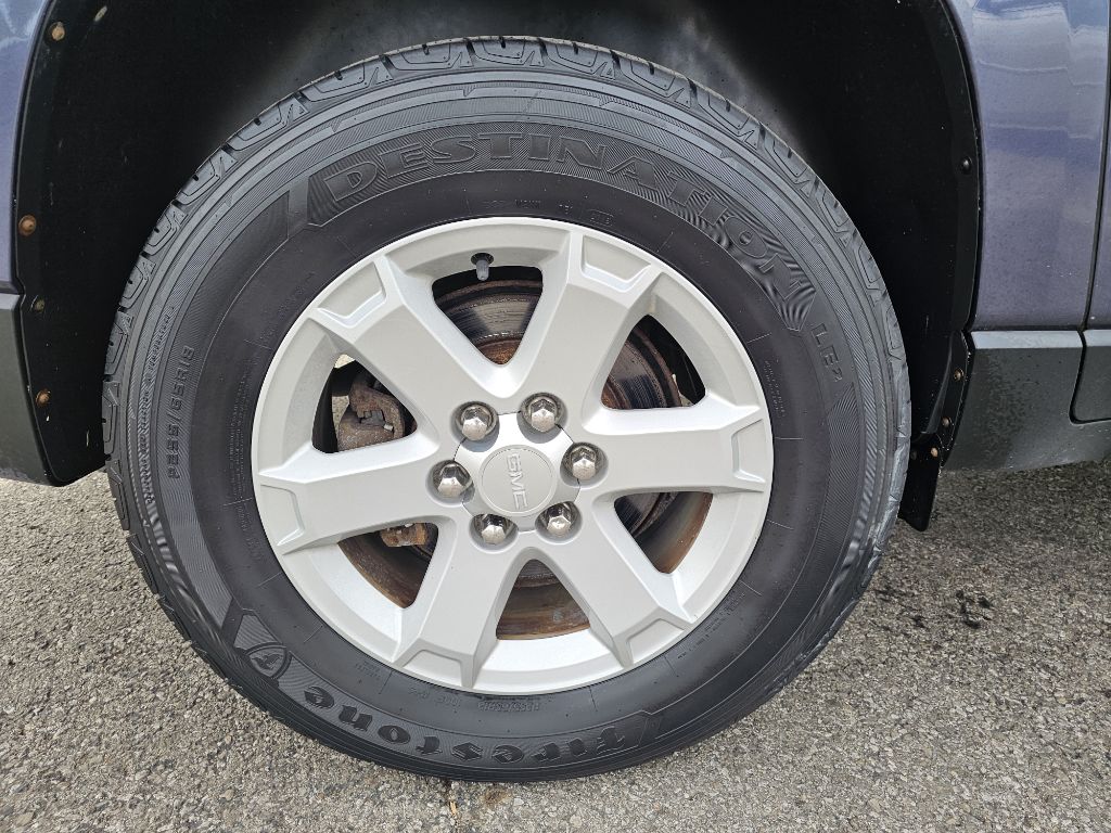 Photo 17 of this GMC ACADIA