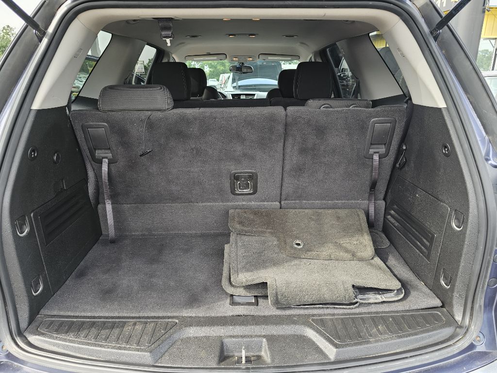Photo 38 of this GMC ACADIA