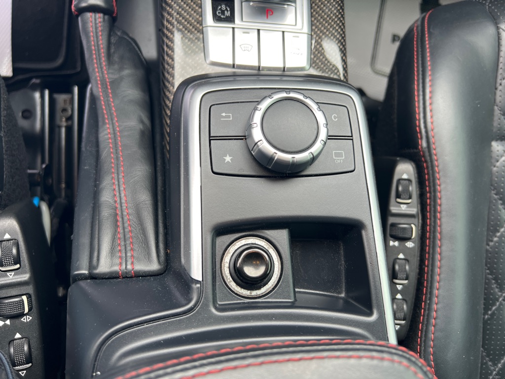 Photo 52 of this MERCEDES-BENZ G63 AMG