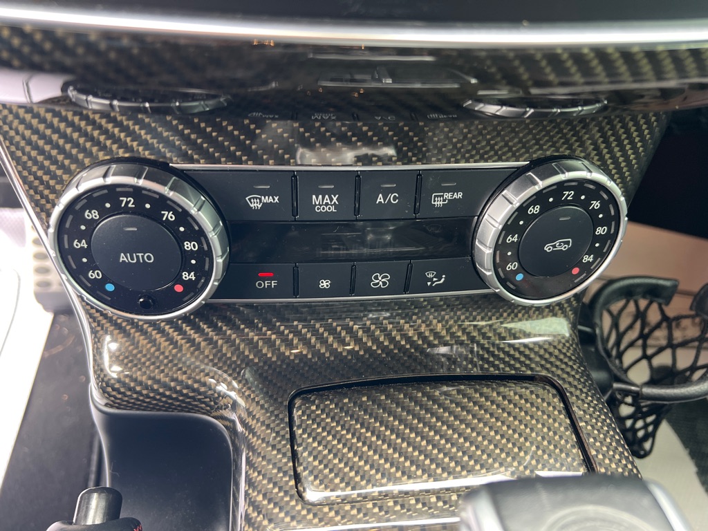 Photo 50 of this MERCEDES-BENZ G63 AMG