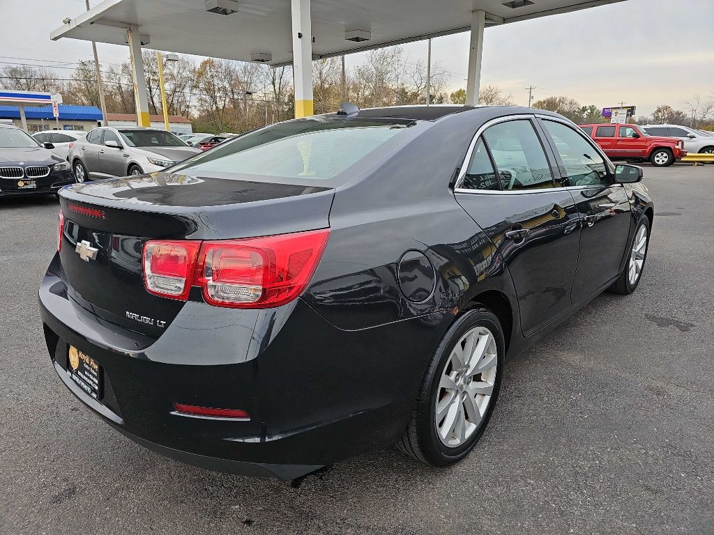 Photo 7 of this CHEVROLET MALIBU
