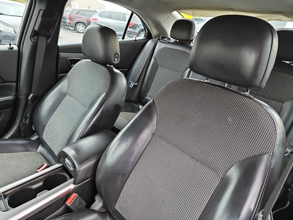 Photo 11 of this CHEVROLET MALIBU