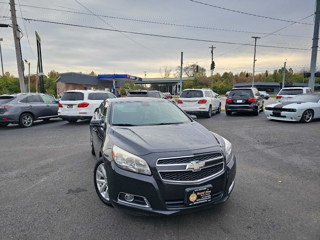 Photo 2 of this CHEVROLET MALIBU