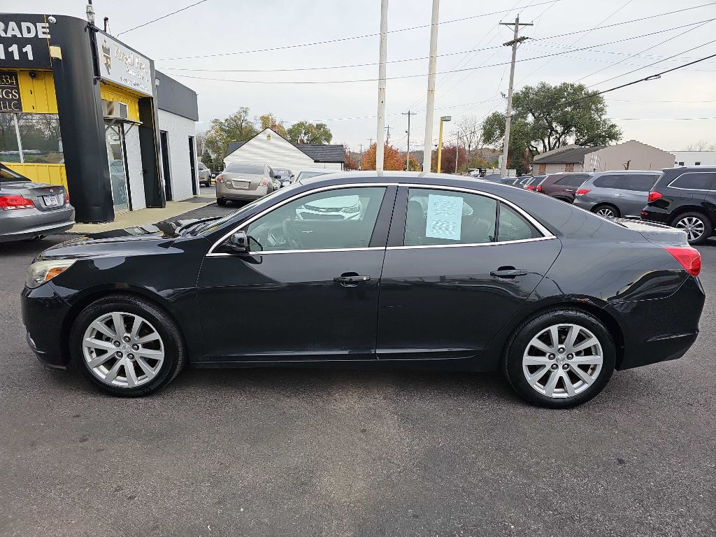 Photo 4 of this CHEVROLET MALIBU