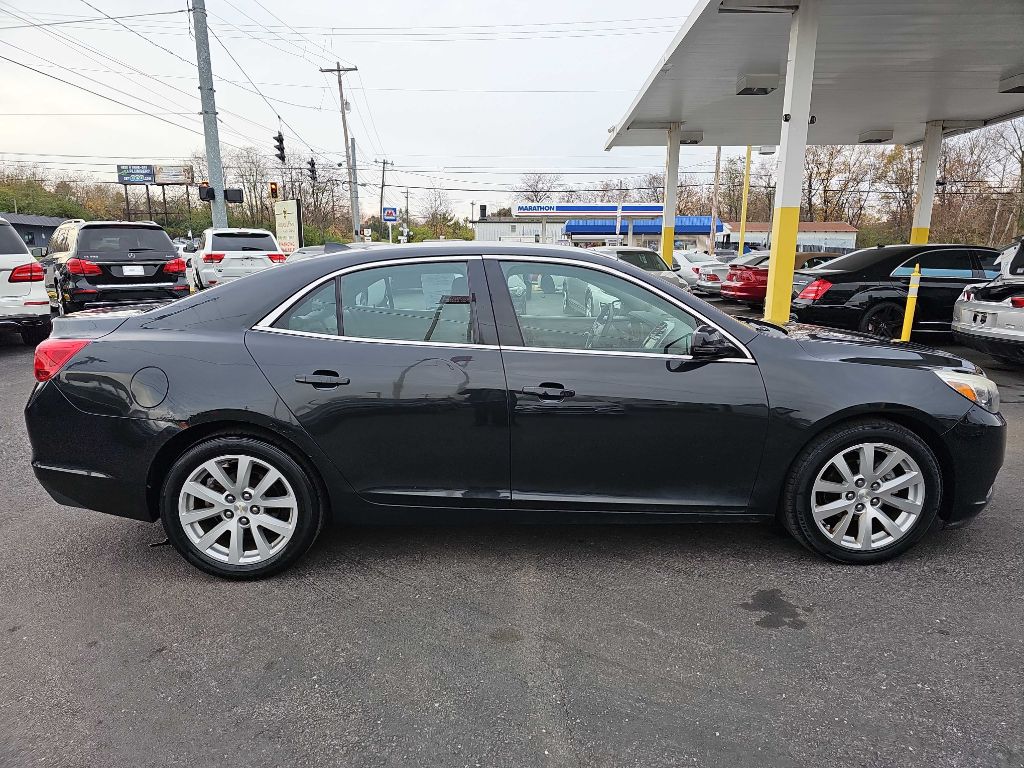 Photo 8 of this CHEVROLET MALIBU