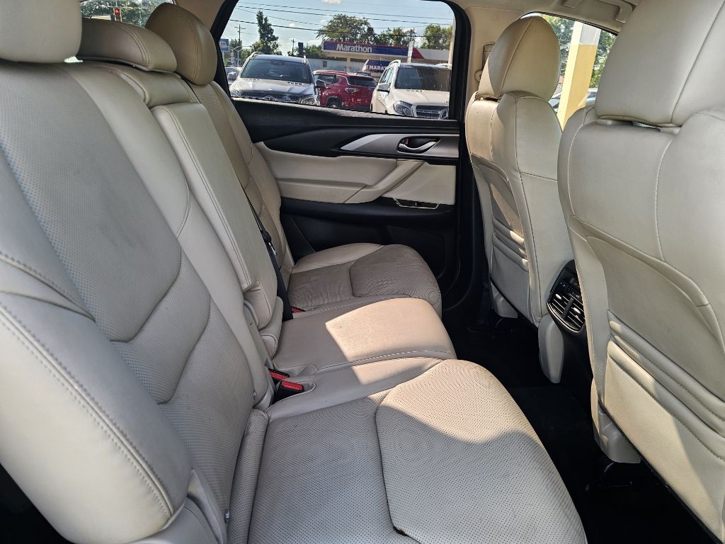 Photo 33 of this MAZDA CX-9 TURING