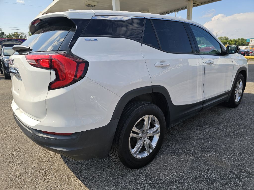 Photo 47 of this GMC TERRAIN SLE