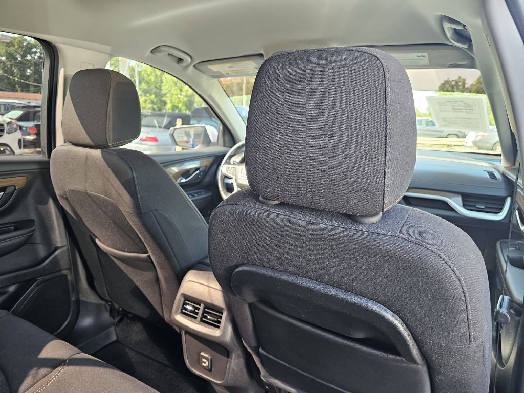 Photo 105 of this GMC TERRAIN SLE