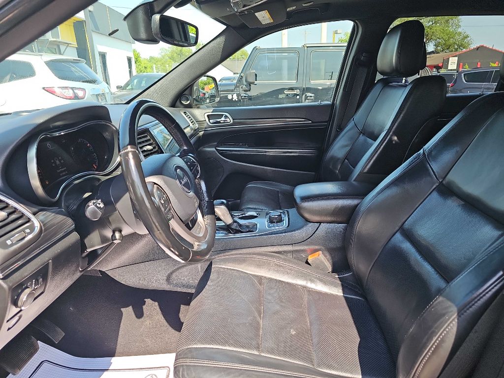 Photo 31 of this JEEP GRAND CHEROKEE