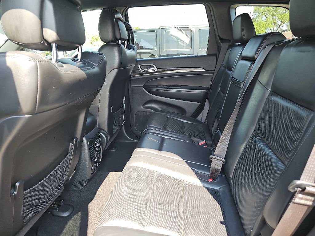 Photo 44 of this JEEP GRAND CHEROKEE