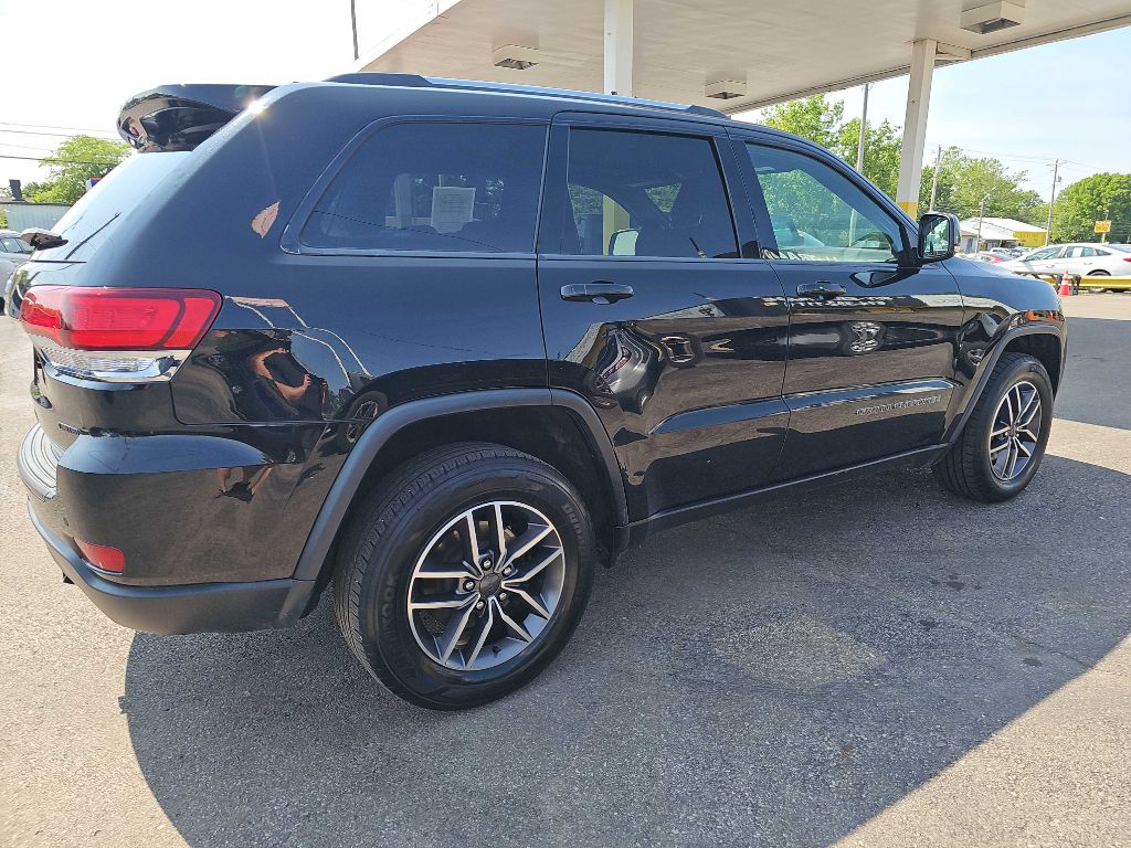 Photo 20 of this JEEP GRAND CHEROKEE